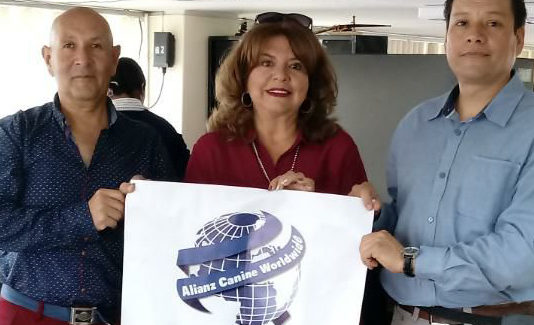 Alianz Ecuador firma convenio con Facultad Veterinaria de Quito Alianz Ecuador firma convenio con Facultad Veterinaria de Quito